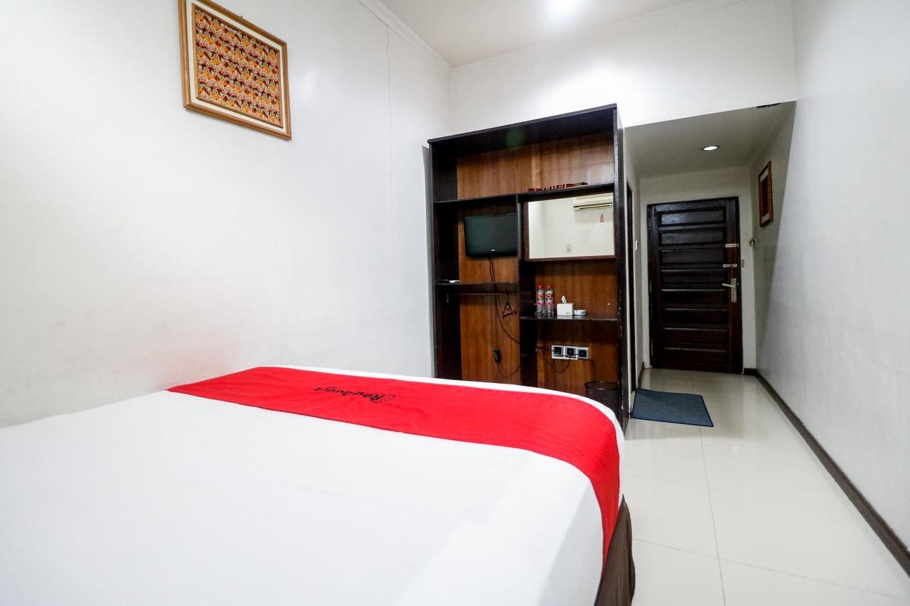 Reddoorz Plus @ Banjarmasin Tengah酒店 外观 照片